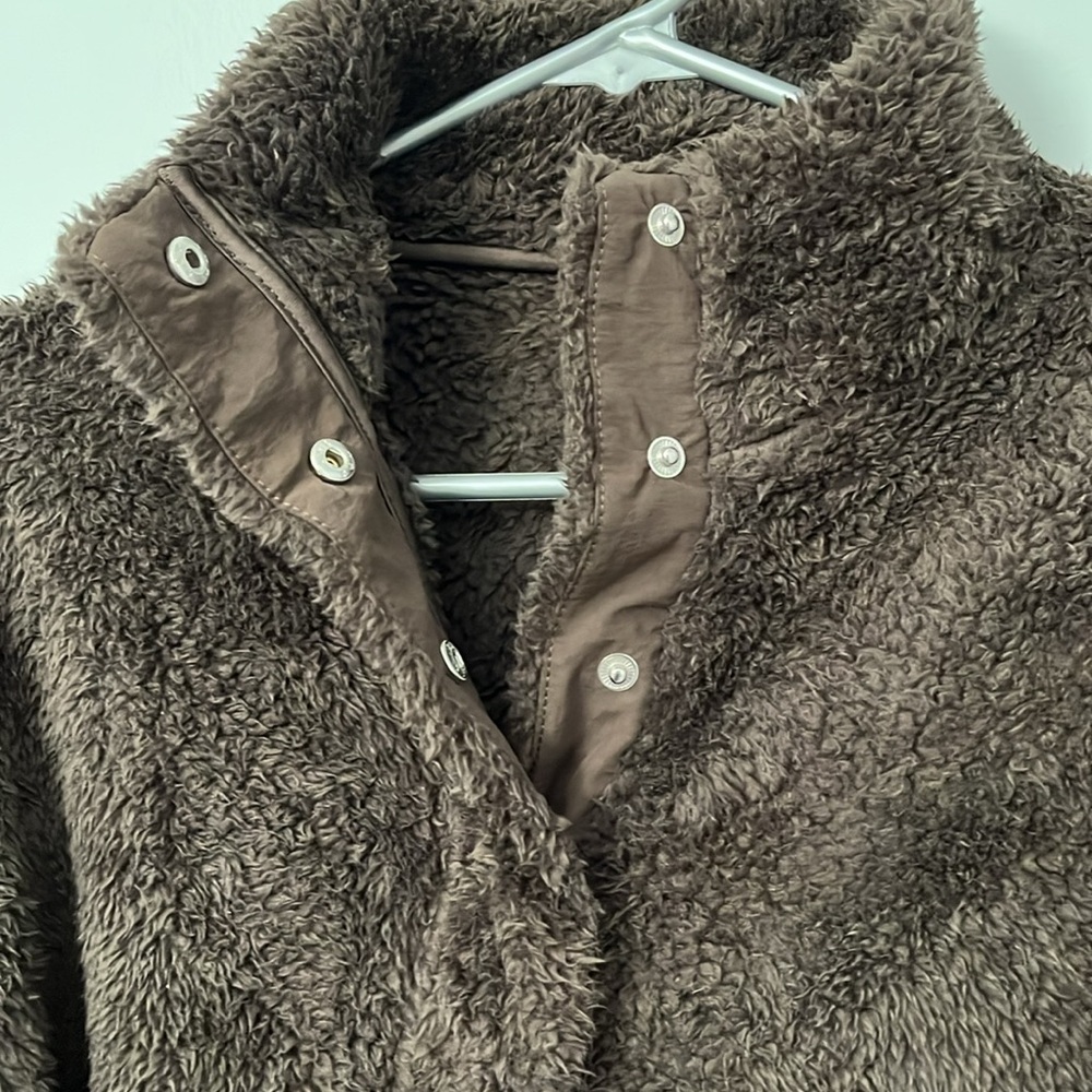 Cozy Brown Fleece Pullover - Picture 4 of 4